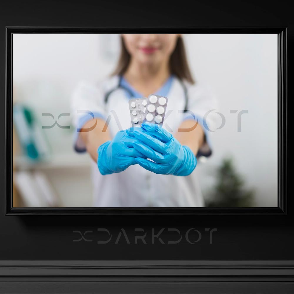 elinde ilac tutan kadin doktor fotograflari genc kadin doktor fotograflari