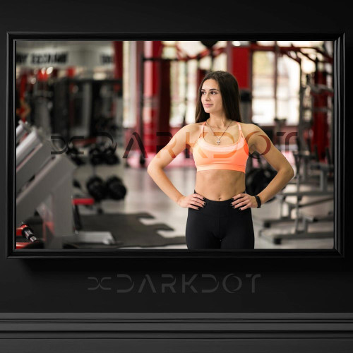 spor salonunda poz veren guzel fit vucutlu sporcu kadin fitness fotograf