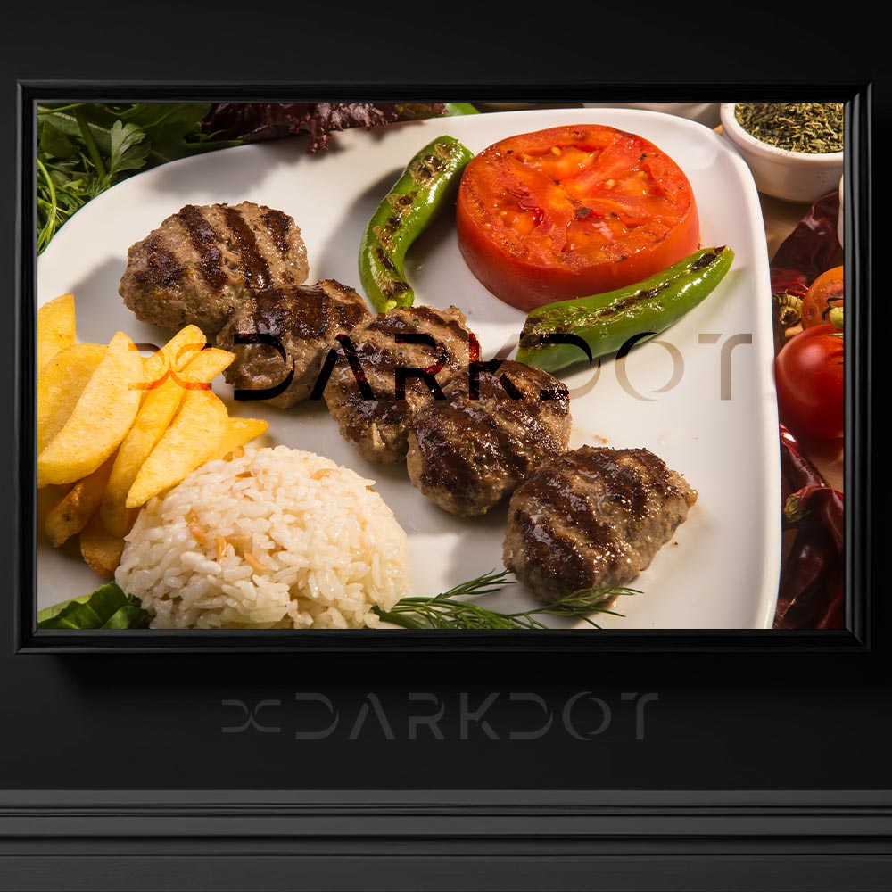 nefis kofte menu tabakta kofteler pirinc pilavi kizarmis patates domates biber