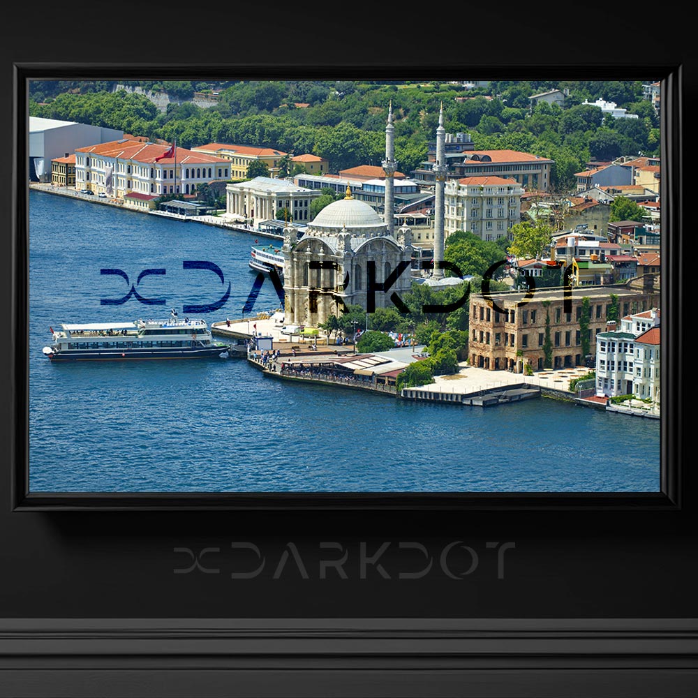 gunesli bir gunde istanbul ortakoy camii gemi deniz bogaz ustten gorunum