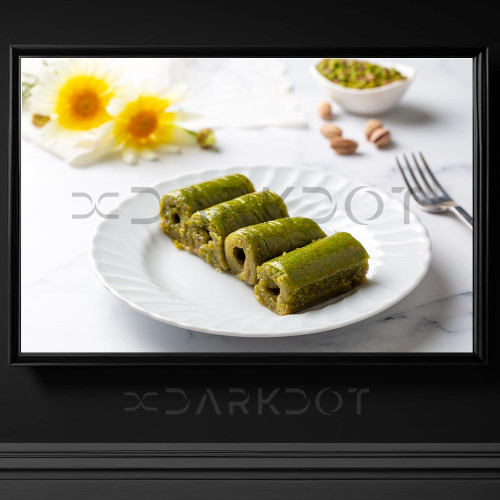 4607 fistikli baklava fotografi tabakta masa duzeni baklava tatli fotograflari buyuk gorsel