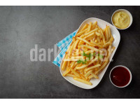 patates kizartmasi banner siyah zemin fotograf