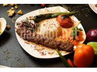 urfa sis tabakta menu fotografi pilavla birlikte