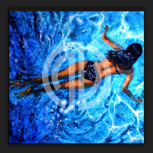 Havuzda yüzen kadın fotoğrafı yapay zeka çizimi