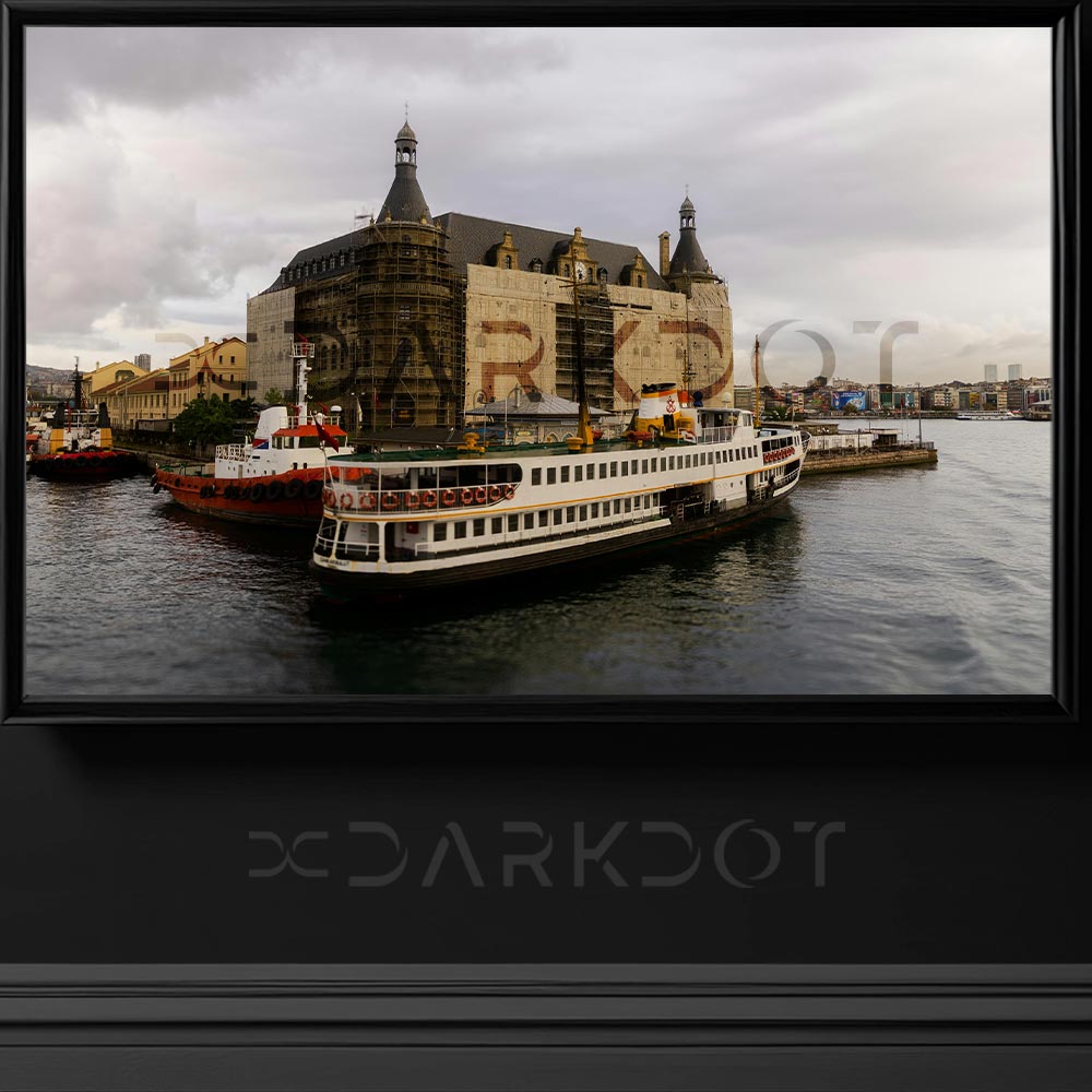 kadikoy iskelesi fotografi kadikoy fotograflari kadikoy iskelesine yanasan yolcu vapuru