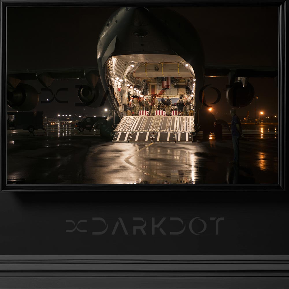 savas ucagi fotografi gece kalkisa hazirlanan savas ucagi savas fotograflari