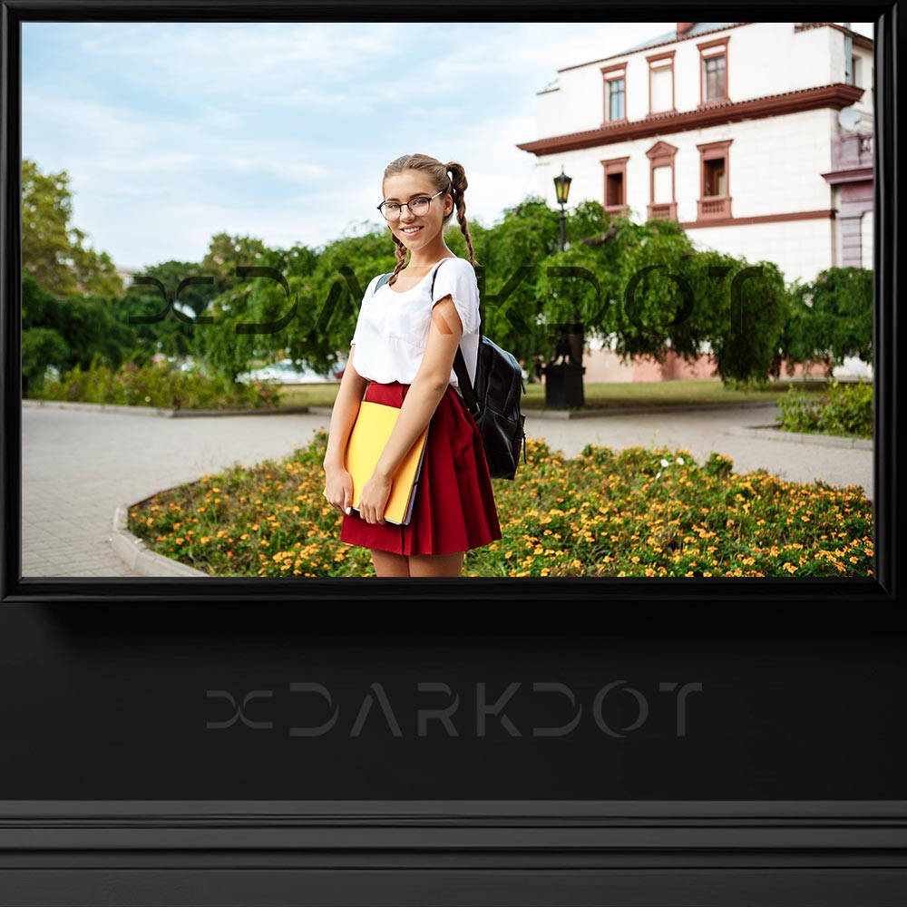 genc kiz kolej ogrencisi mini etekli genc kiz universite ogrencisi egitim fotografi